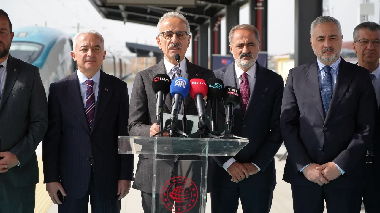 Dev projede ilk düdük için geri sayım: Asya ile Avrupa’yı bağlayan hızlı tren hattı açılıyor