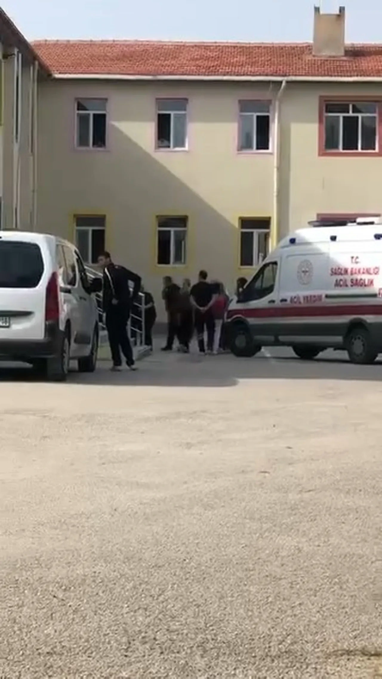 Edirne'de okulda kimyasal zehirlenme: Çocuklar hastanelik oldu
