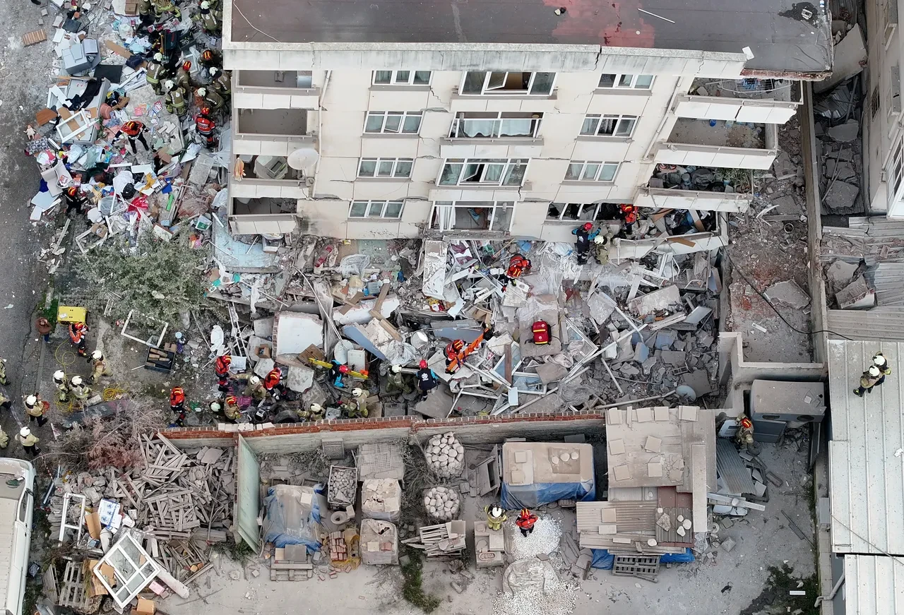 Maltepe'de bina çöktü: Enkaz altında kaç kişi var? Bina neden çöktü?