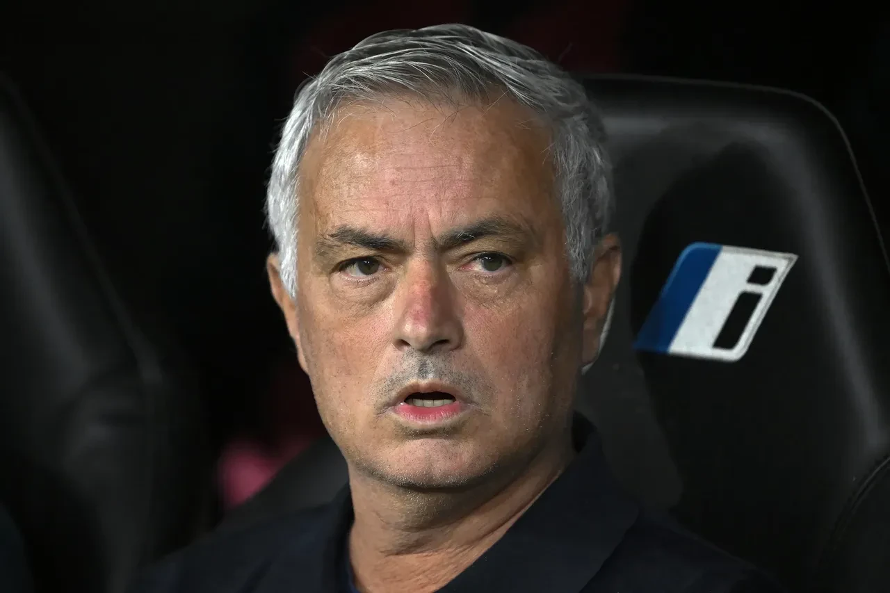 Jose Mourinho'dan olay Fenerbahçe ve hakem sözleri! 'Yalnızca 13-14 ay çalıştım ama...'