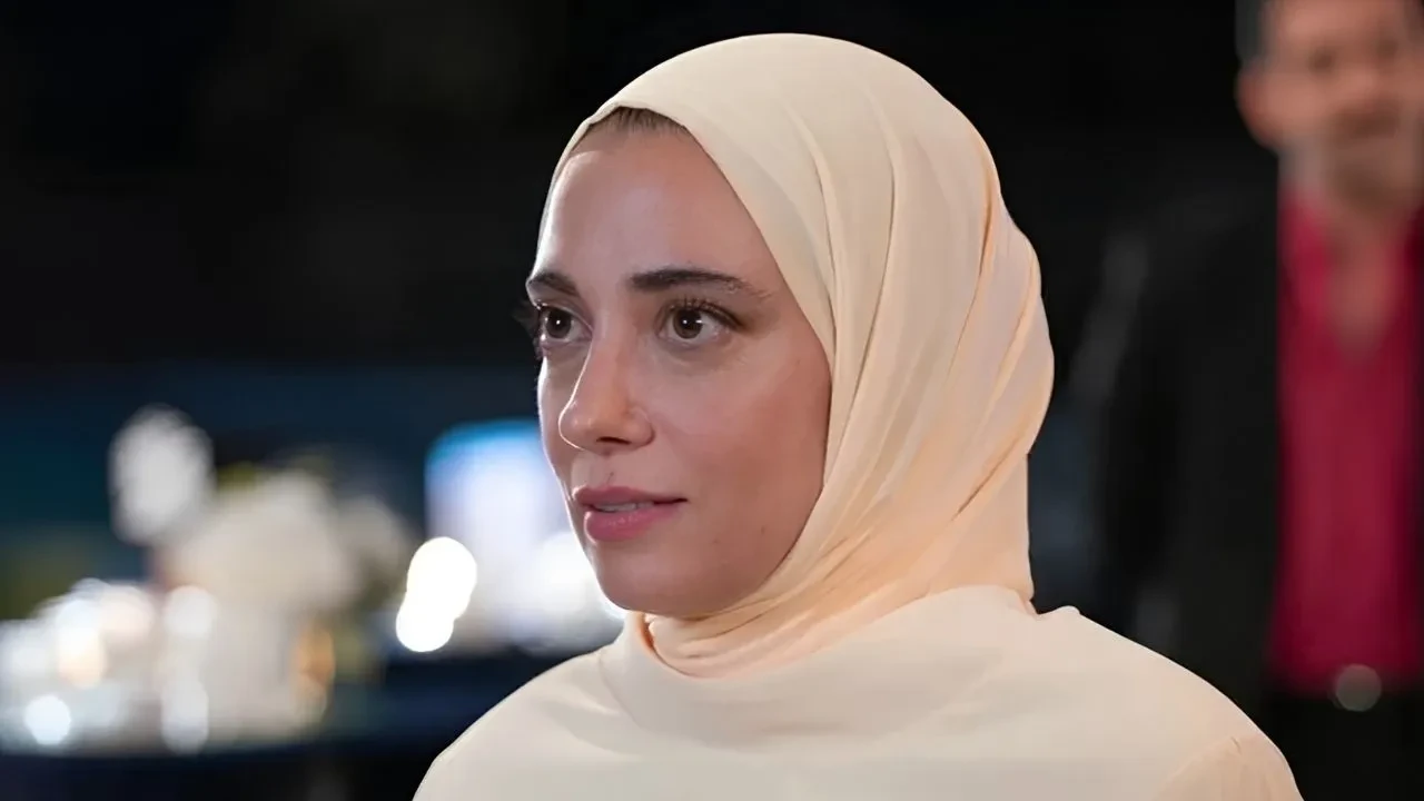 Kızılcık Şerbeti’nin Nursema’sı Ceren Karakoç’tan şaşırtan ayrılık açıklaması: “Benim işime son verildi”