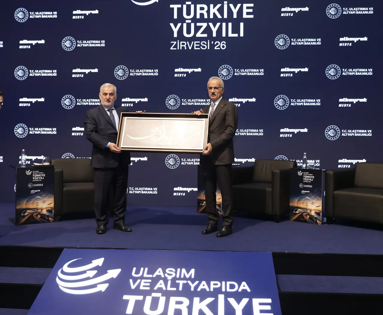 Ulaşım ve Altyapıda Türkiye Yüzyılı Zirvesi İstanbul'da gerçekleştirildi