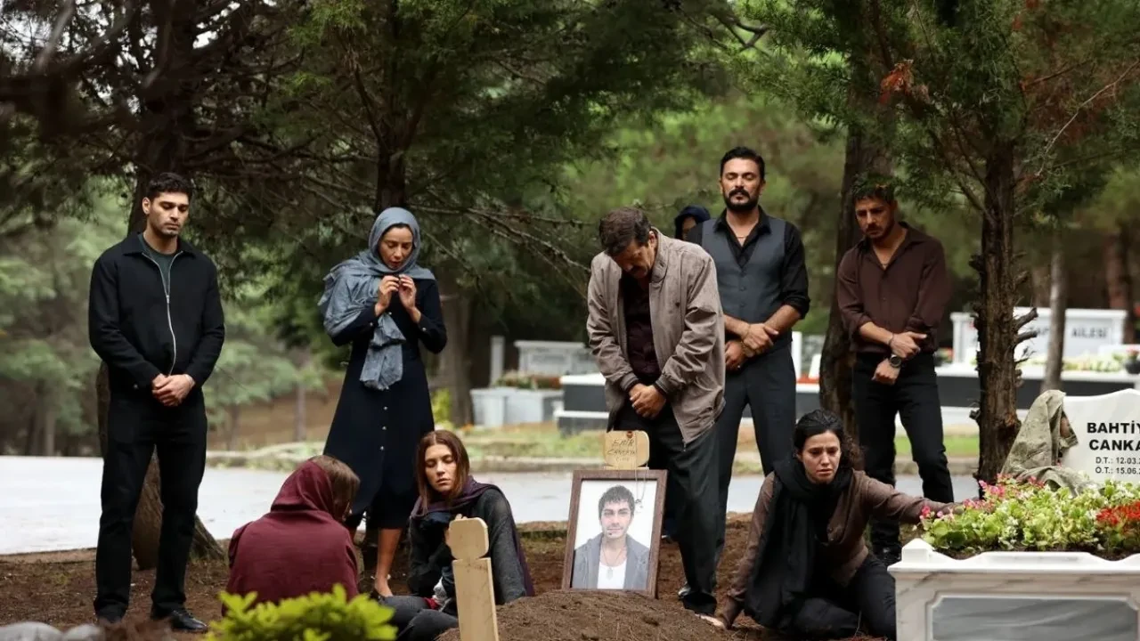 Altı Üstü İstanbul dizisinde herkes yanılacak! Emir ve Uzay hakkında büyük sürpriz