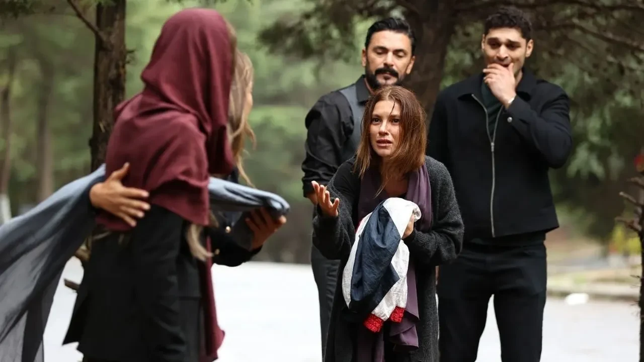 Altı Üstü İstanbul dizisinde herkes yanılacak! Emir ve Uzay hakkında büyük sürpriz