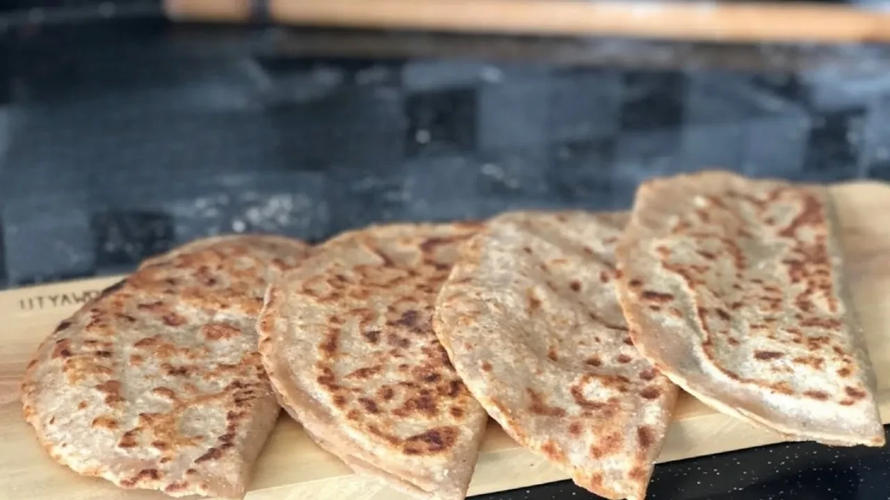 Az yağlı ve sağlıklı gözleme tarifi! Diyette olanlar bu tarifi deniyor