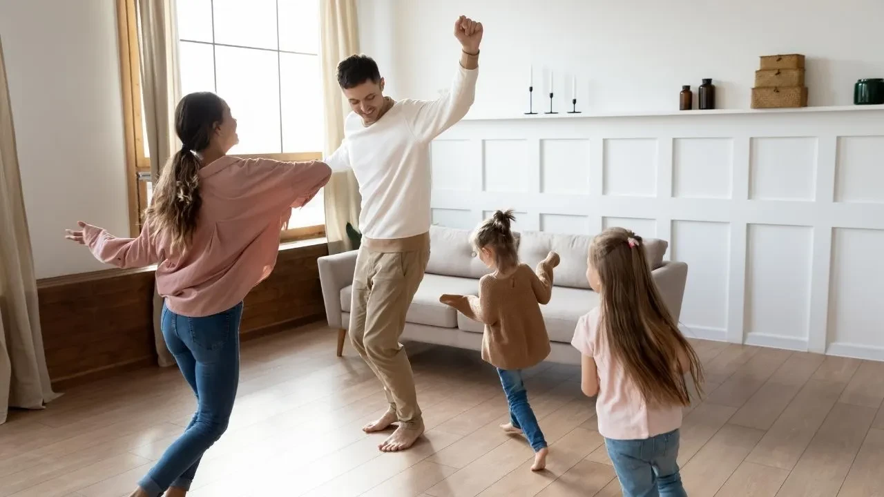 Çocuğunuzun gelişimi için her gün 10 dakika! Hareketli oyunların önemi