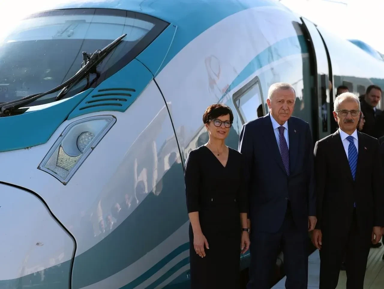 Cumhurbaşkanı Erdoğan hızlı tren kumandasında: Gülümseten "Korkmuyorum" diyaloğu