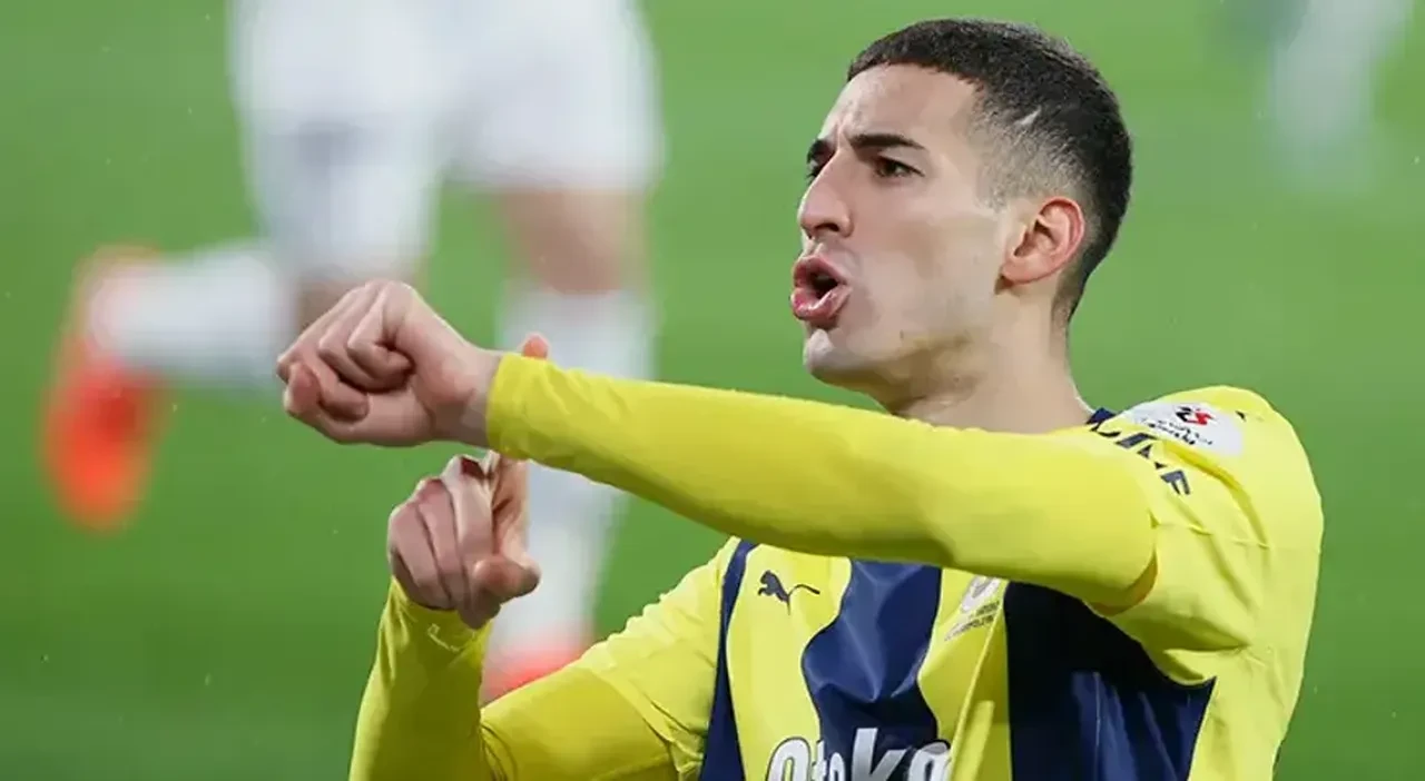 Fenerbahçe'de Çaykur Rizespor maçı kamp kadrosu açıklandı: Mert Hakan Yandaş dönüyor, tek eksik var!