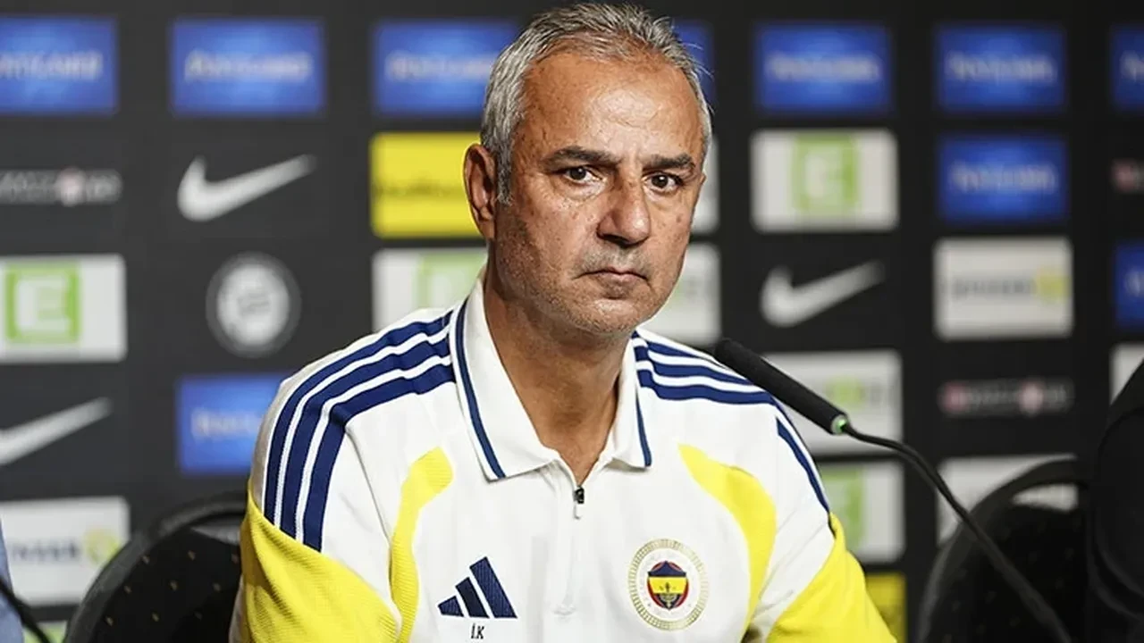 Fenerbahçe'de yaprak dökümü! Ocak ayında 2 isimle yollar ayrılıyor
