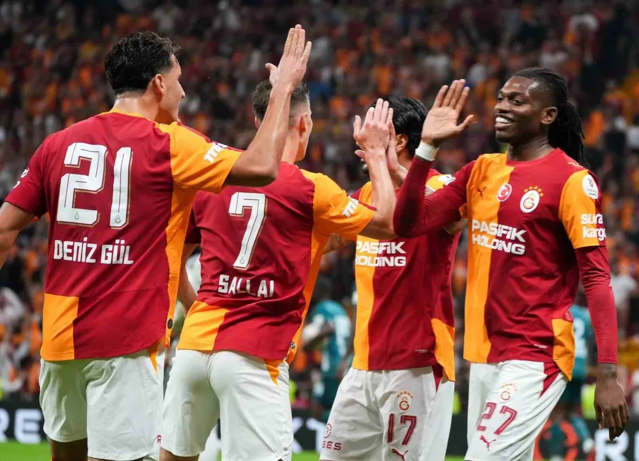 Galatasaray Kasımpaşa CANLI nereden izlenir? Canlı maç başlamak üzere