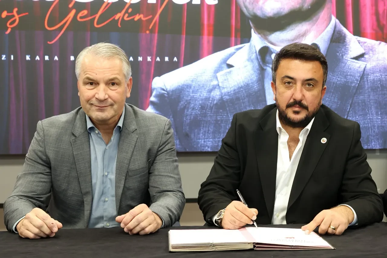 Gençlerbirliği yeni teknik direktörünü açıkladı: Bernd Storck imzayı attı!