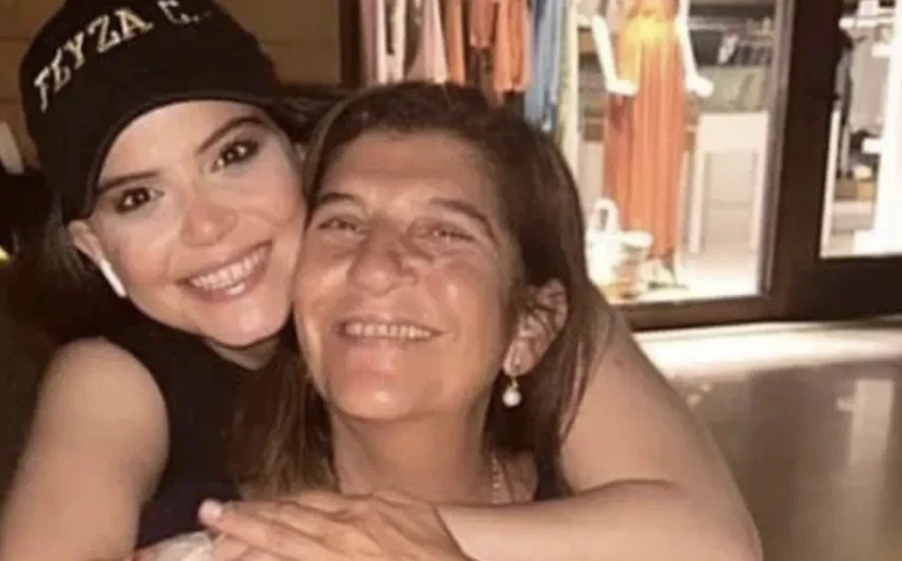 Kızılcık Şerbeti senaristi Melis Civelek neden ayrıldı? Kızılcık Şerbeti senaristleri değişti mi, değişiyor mu?