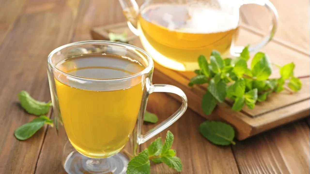 Nane limon nasıl yapılır, faydaları neler? Grip hastalığına birebir iyi gelen nane limon çayının gerçek tarifi