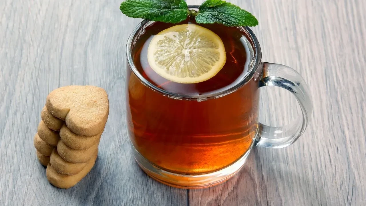 Nane limon nasıl yapılır, faydaları neler? Grip hastalığına birebir iyi gelen nane limon çayının gerçek tarifi