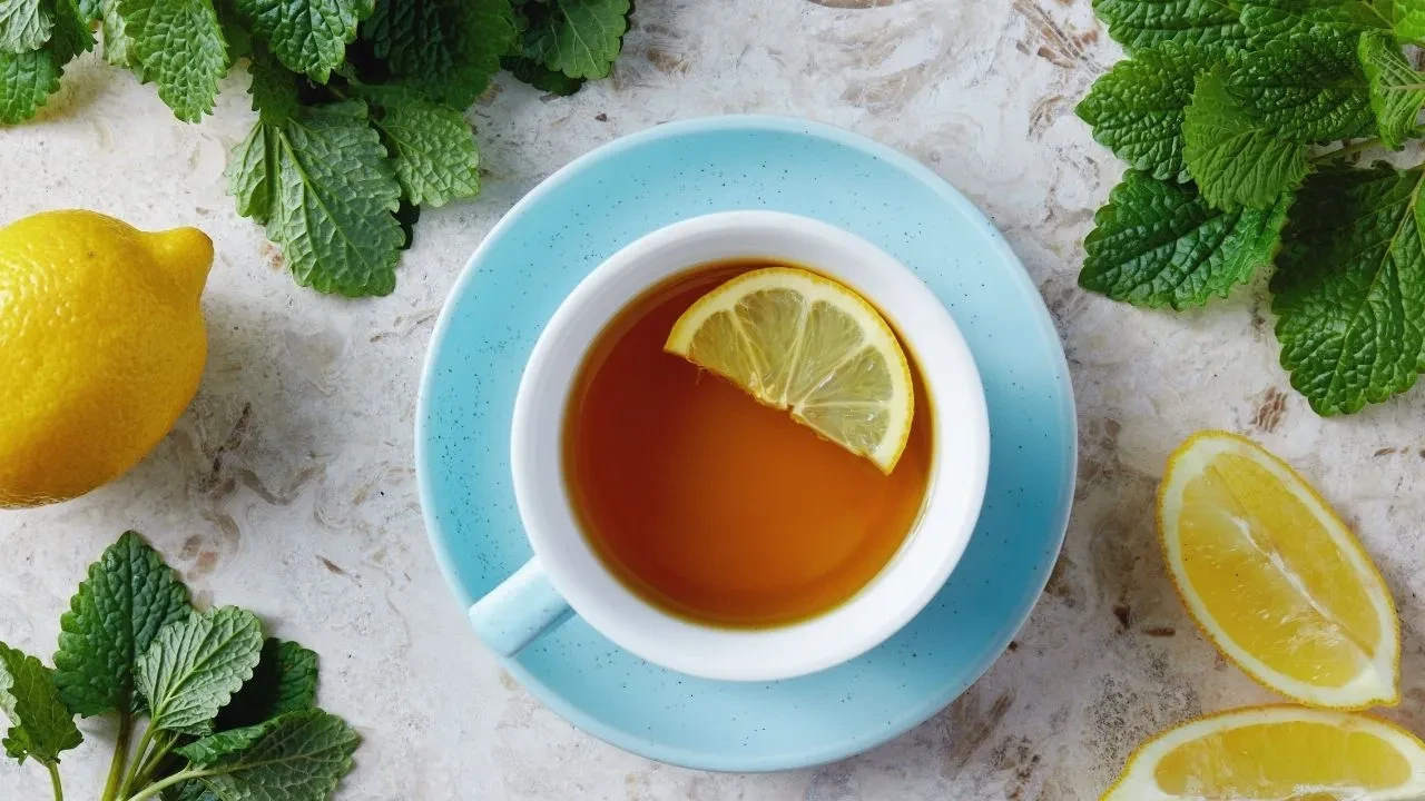 Nane limon nasıl yapılır, faydaları neler? Grip hastalığına birebir iyi gelen nane limon çayının gerçek tarifi