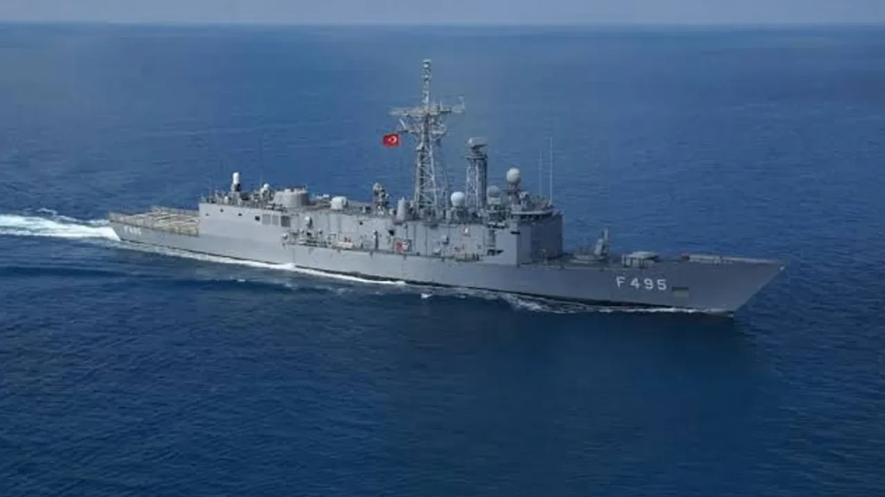 NATO'dan TCG Gediz paylaşımı! Görüntü çözünürlüğü üzerinden mesaj verdiler