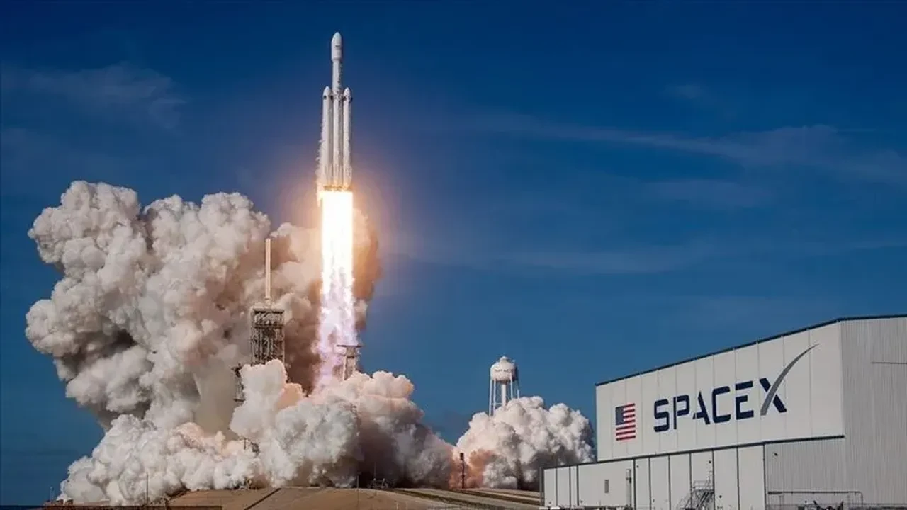 SpaceX'ten dev hamle! ABD'li mobil operatörlerin hisseleri düştü