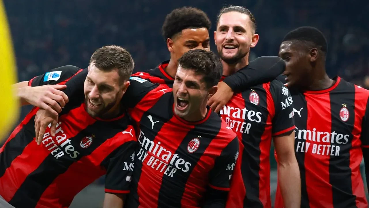 Milan, derbide Inter'i 3-1'lik skorla devirdi