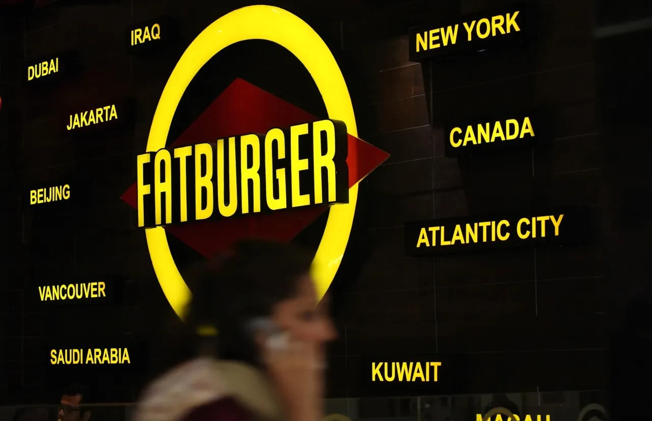 1,3 milyar dolarlık borç dev markayı borsadan sildi