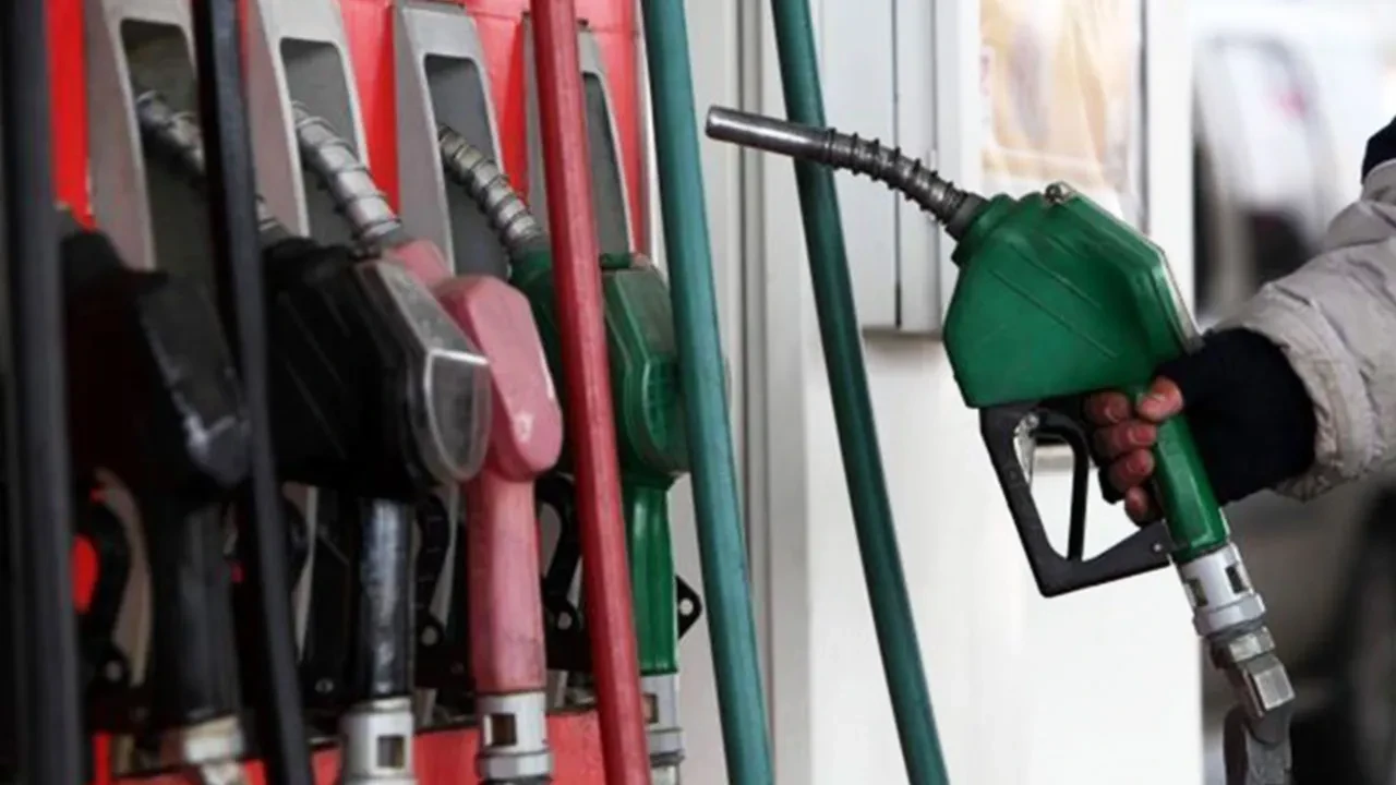 Akaryakıta zam geliyor