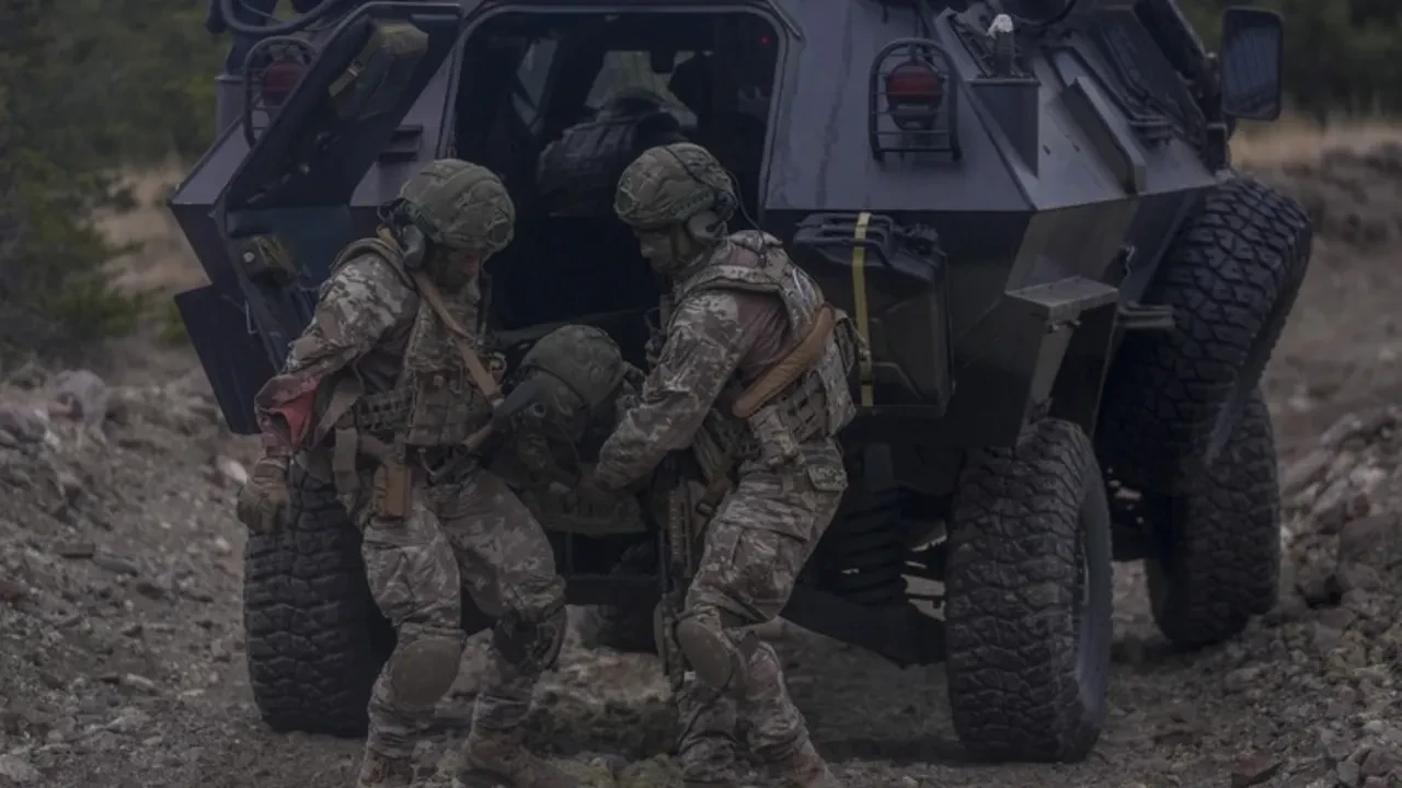 Bordo Berelilerden dünyaya gözdağı! Dünyanın en güçlü özel timleri 2026 listesi yayınlandı: Türkler yine bildiğiniz gibi