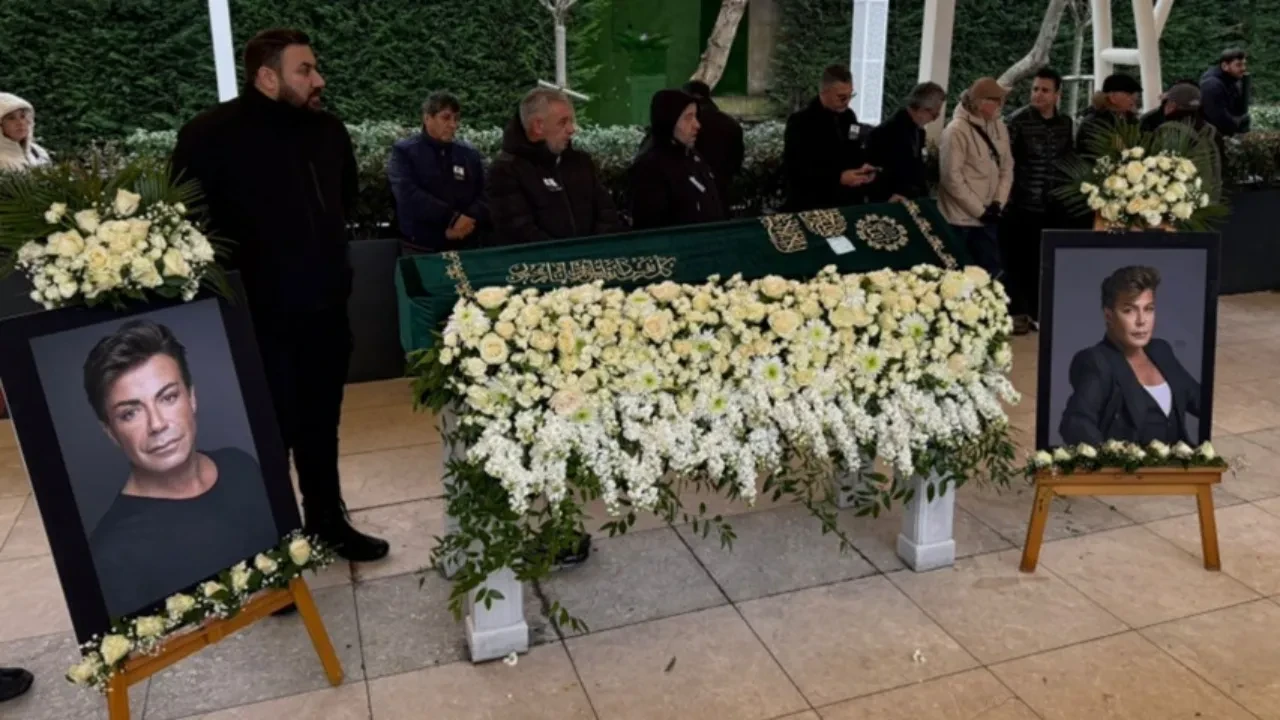 Fatih Ürek son yolculuğuna uğurlandı! Kardeşinin gözyaşları yürekleri dağladı