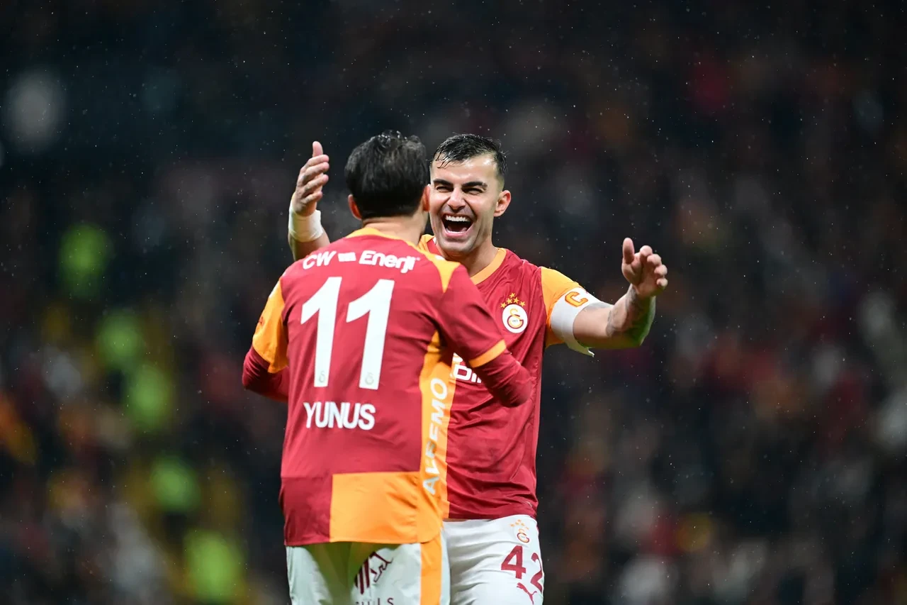 Galatasaray Kayserispor'u farklı geçti: Lider kayıpsız devam ediyor!