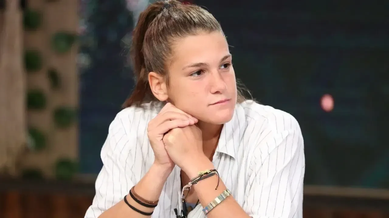 Hakkında yakalama kararı çıkarılan YouTuber Enes Batur'dan açıklama