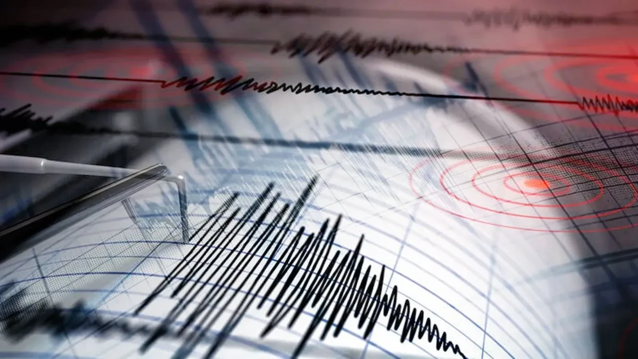 İran korkutan bir depremle güne uyandı! Diğer ülkeler de sallandı