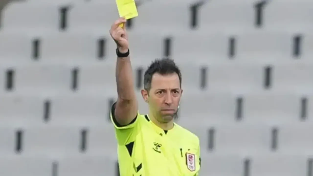 Süper Lig'de günün VAR hakemleri açıklandı