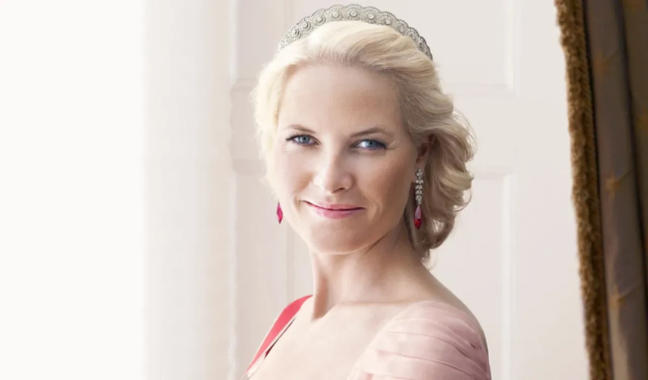 'Veliaht Prenses Mette Marit Epstein'den hamile kaldı' iddiası gündeme bomba gibi düştü