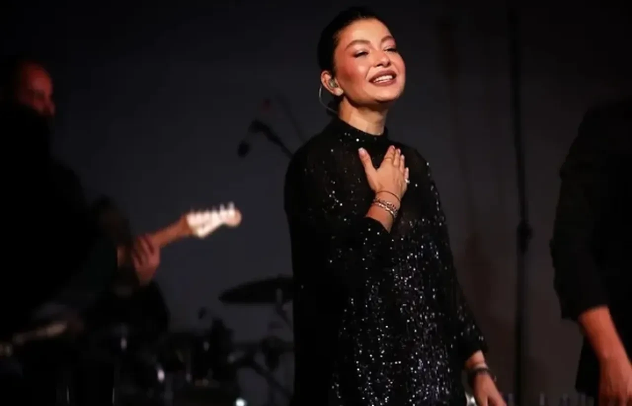 Ajda Pekkan'ın vokalistine iğrenç mesajlar! Tacizci huzurevinden çıktı