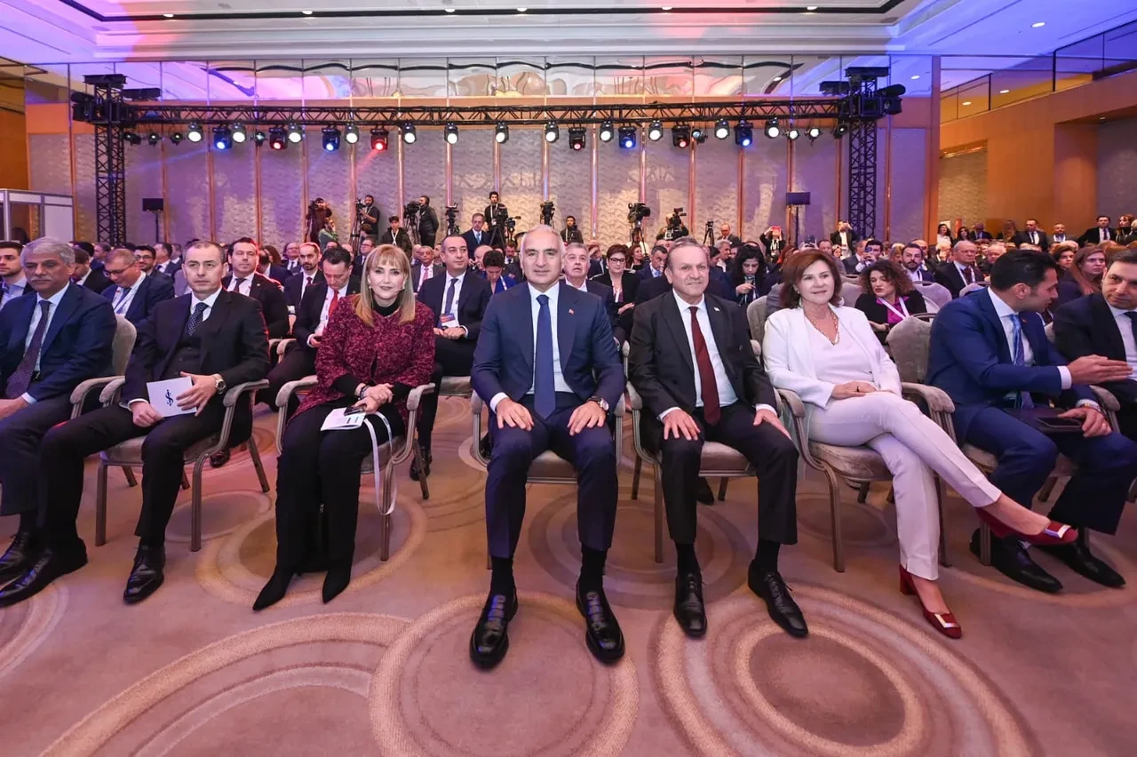 Bakan Ersoy TIF 2026 Turizm Yatırım Forumu’nda konuştu: Türk turizmi artık Şampiyonlar Ligi'nde!