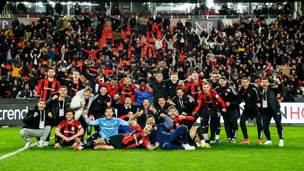 Burak Yılmaz'dan Fenerbahçe kritiği: 