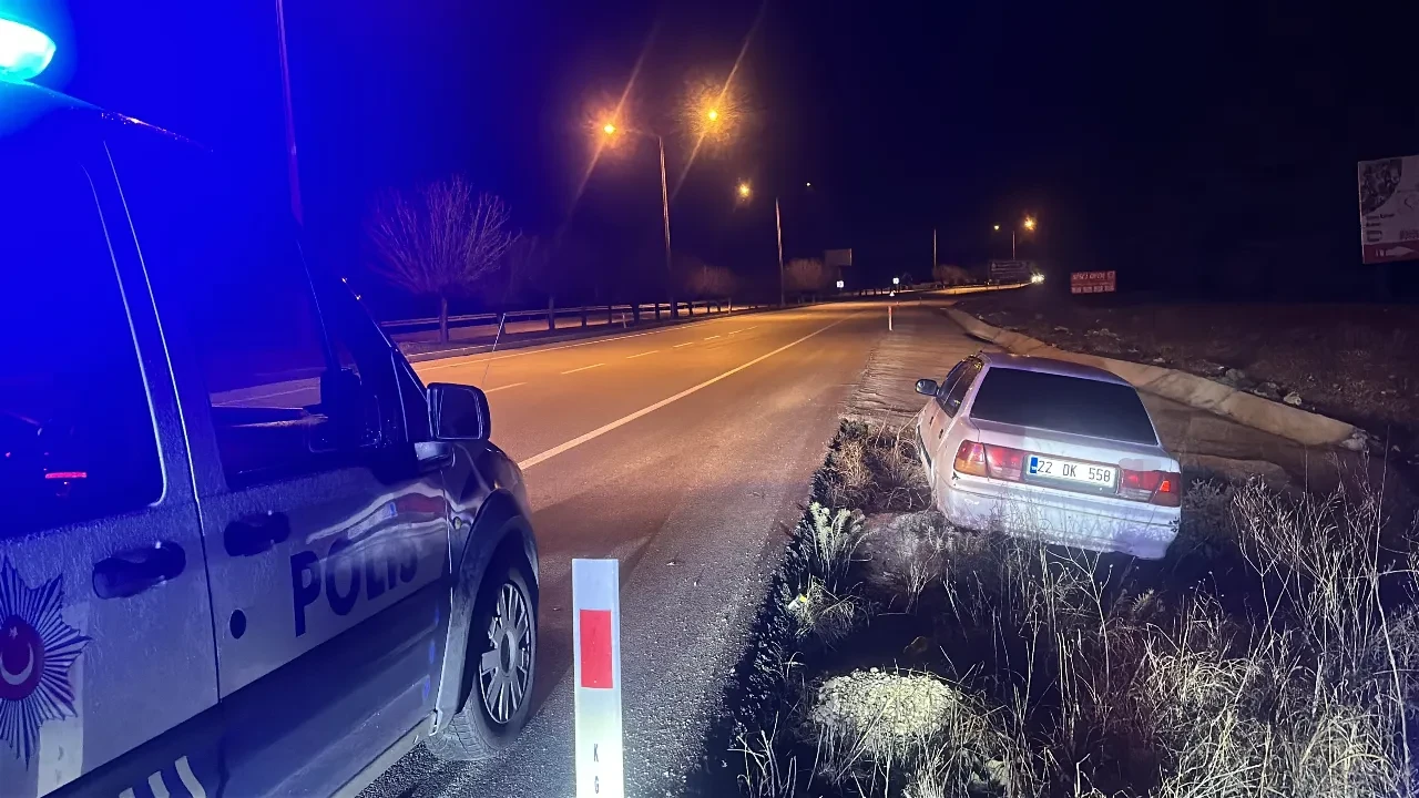 Burdur'da alkol denetiminden kaçış kazayla bitti: Kaza yapan sürücüden şoke eden isyan: 'Teröriste bu kadar gelmezsin!'