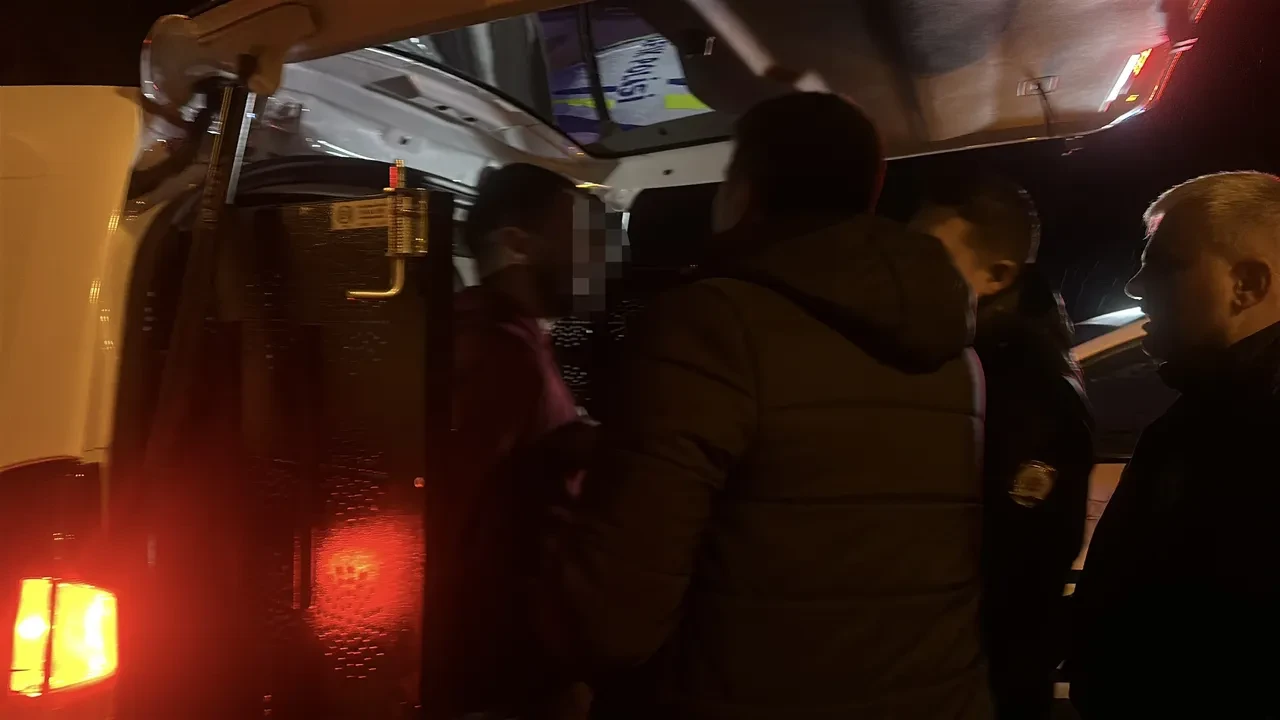 Burdur'da alkol denetiminden kaçış kazayla bitti: Kaza yapan sürücüden şoke eden isyan: 'Teröriste bu kadar gelmezsin!'