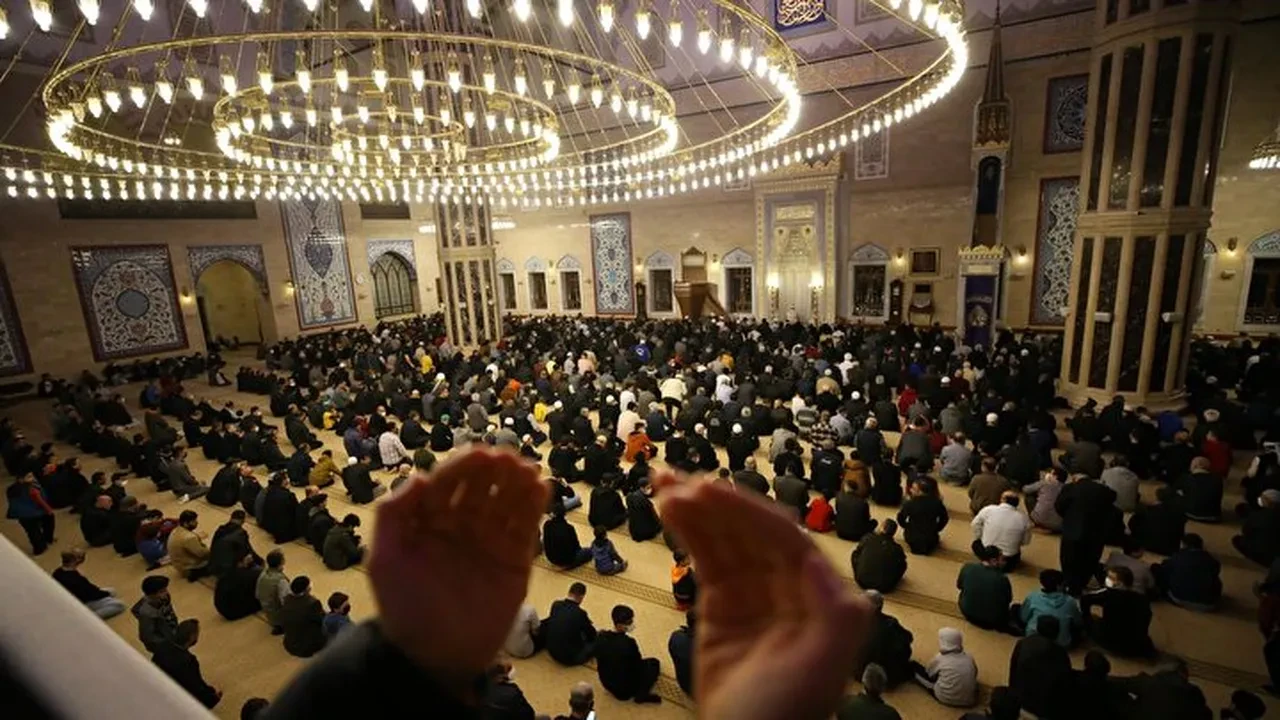 İlk teravih namazı hangi gün kılınacak? İstanbul Ankara teravih saatleri