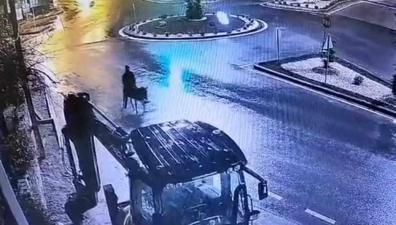 Kayseri’de akılalmaz soygun! Çalıntı forkliftle kuyumcuya girdi, eşek sırtında kaçtı