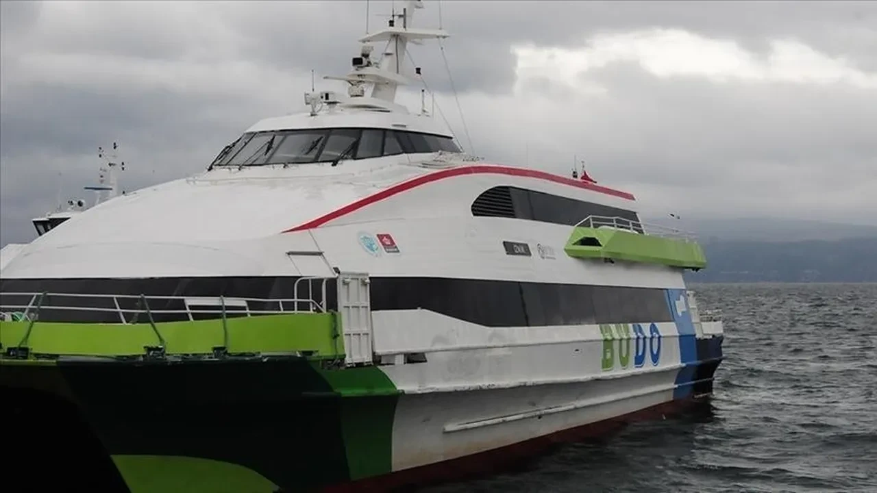 Marmara'da fırtına alarmı: Bazı İDO ve BUDO seferleri iptal edildi