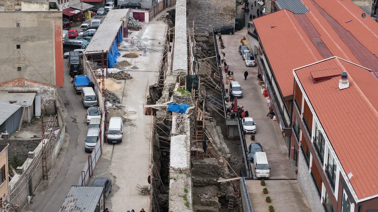 Trabzon'da tarihi keşif! Dünyada 3 örneği var, zeminin 8 metre altından çıktı: Dört uygarlık geçti