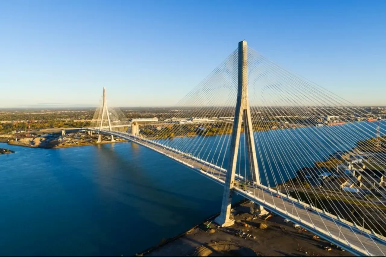 Trump, Çin Kanada'yı 'canlı canlı yiyecek' bahanesiyle köprünün yarısını istiyor!