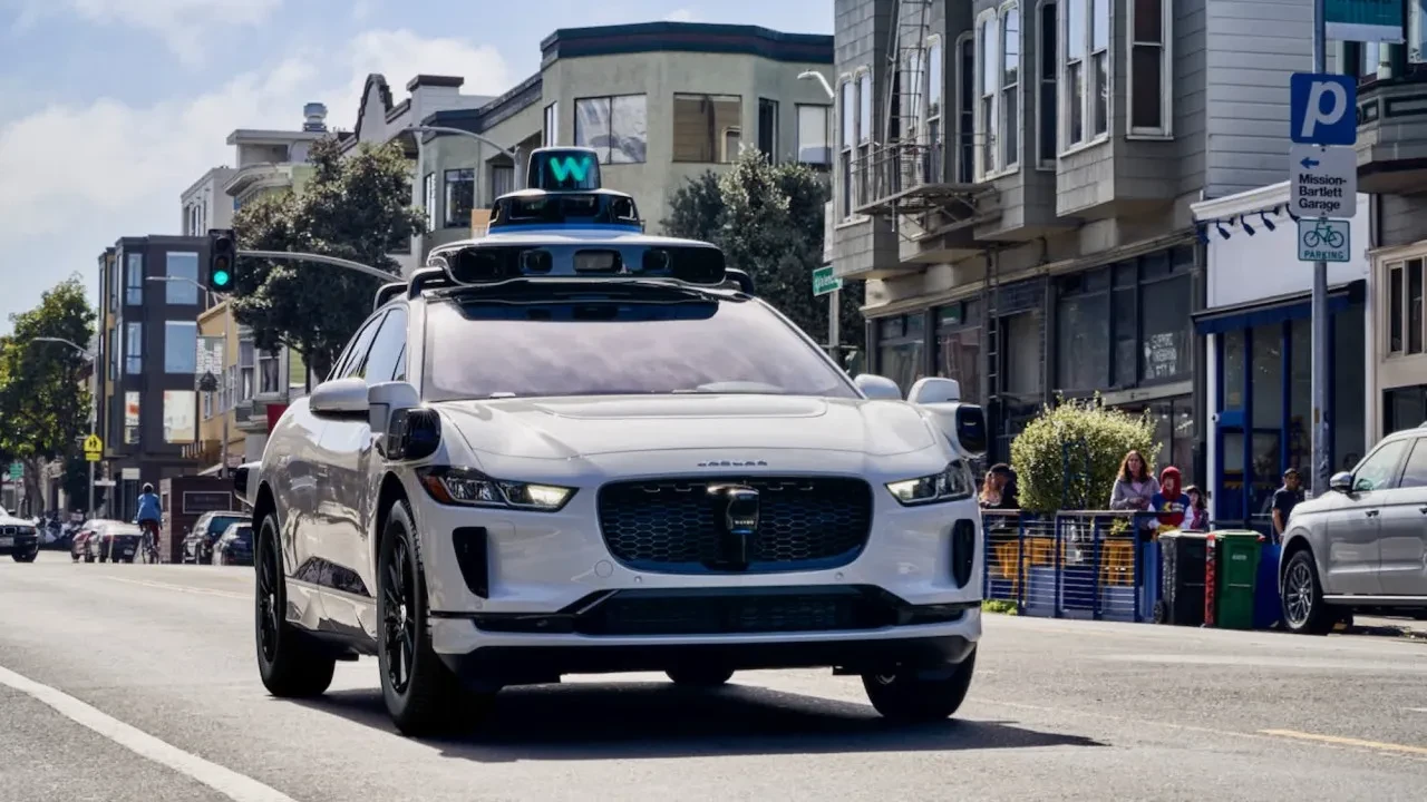 Waymo 'otonom sürüş oyununu' itiraf etti: Yapay zeka değilmiş