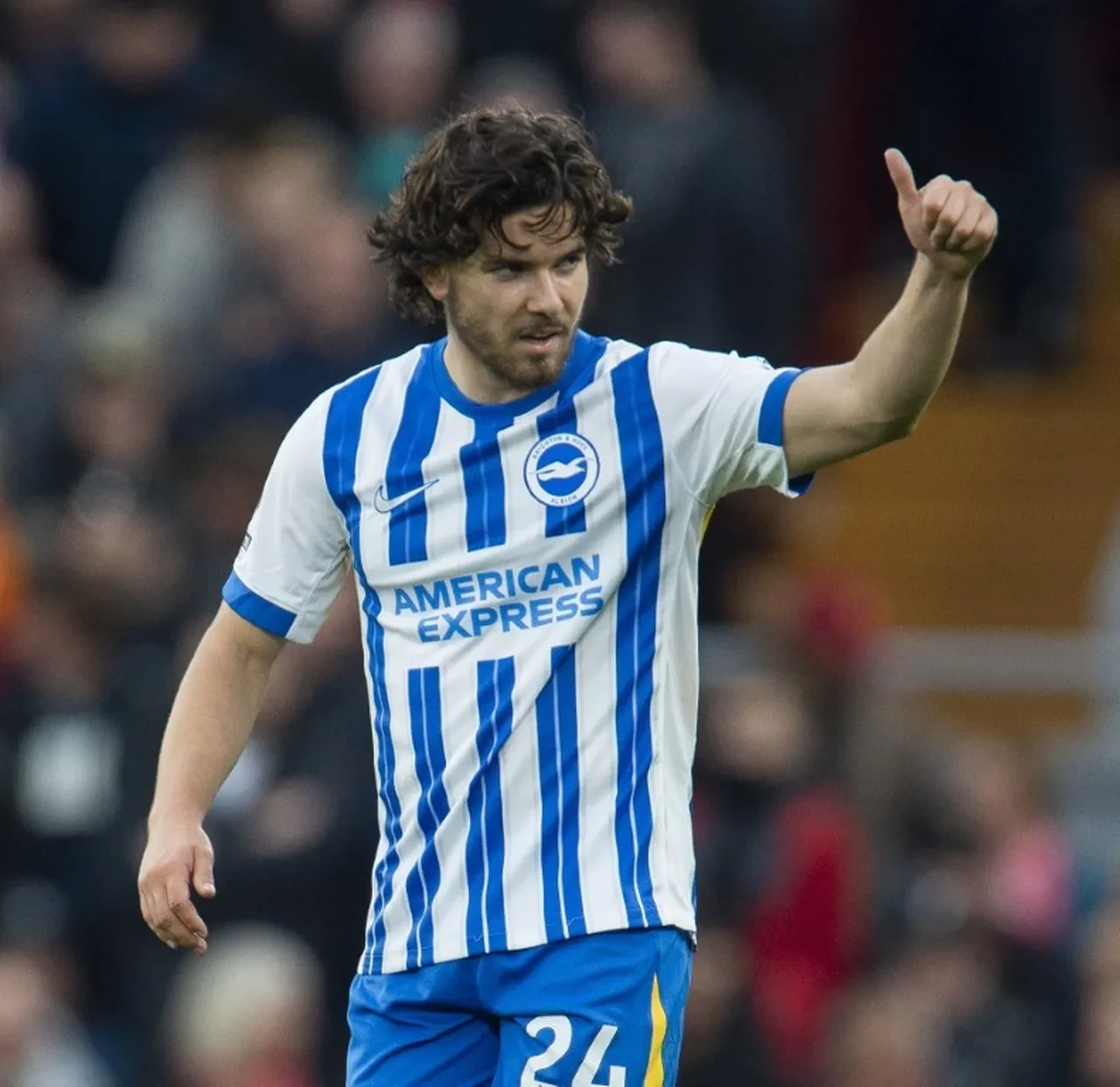 Aston Villa Brighton nerede izlenir, hangi kanalda? Ferdi Kadıoğlu maç kadrosu ilk 11’inde