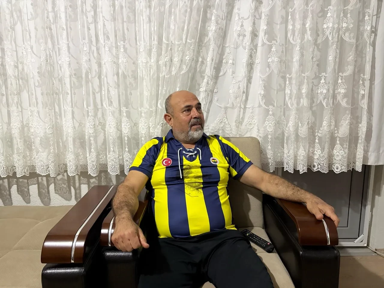 Kante hayranlığı bakın ne yaptırdı! Domates üreticisinden ilginç sevgi gösterisi