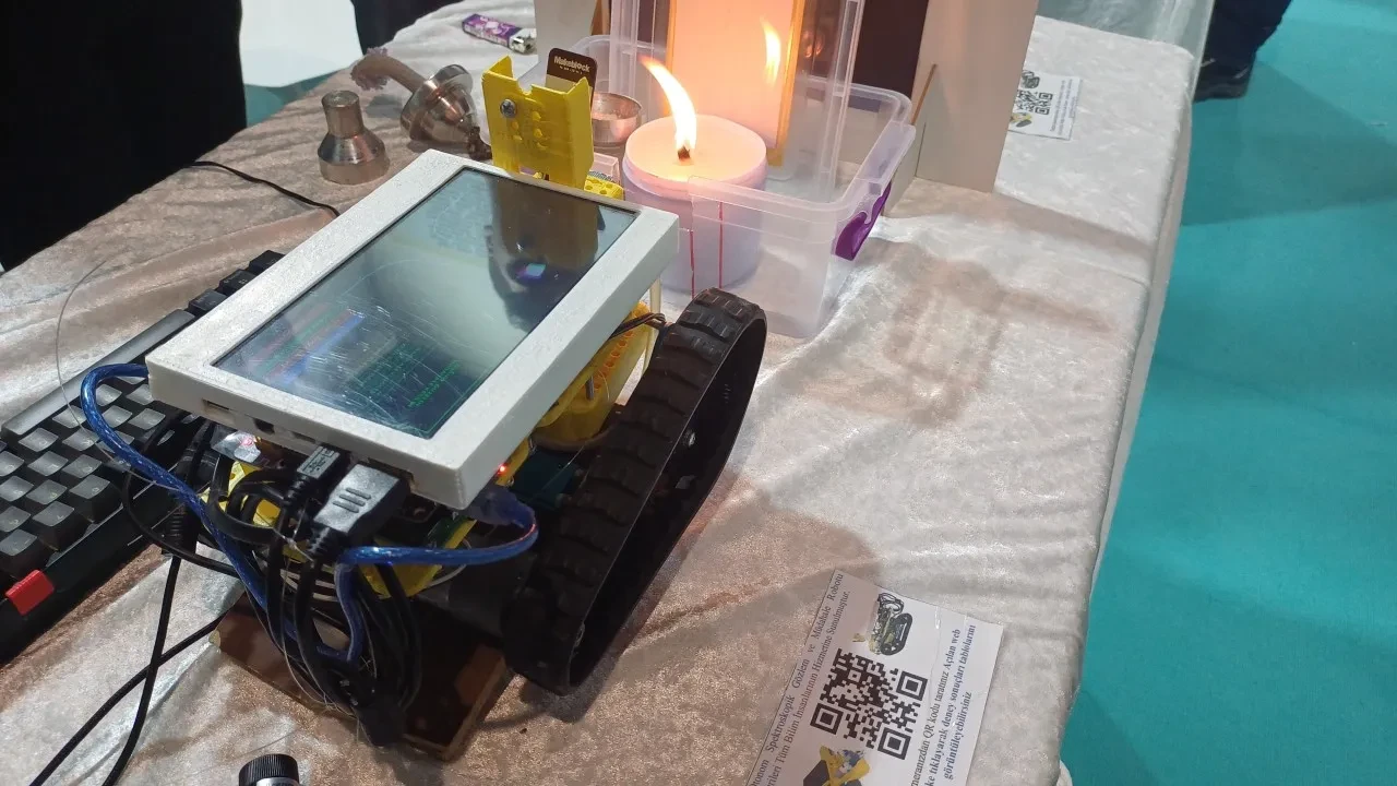 Liselilerin geliştirdiği yangın robotu, alevin 'dilinden' anlıyor