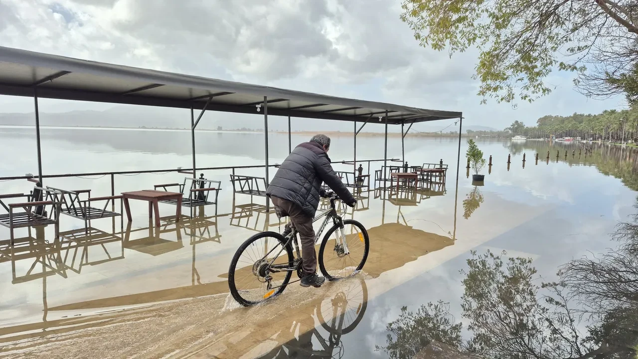 Muğla'nın iki ilçesinde eğitime ara