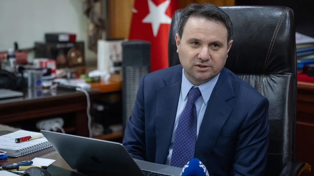 Yemininde CHP'liler olay çıkarmıştı! Yeni Adalet Bakanı Akın Gürlek'ten fotoğraflı ilk açıklama