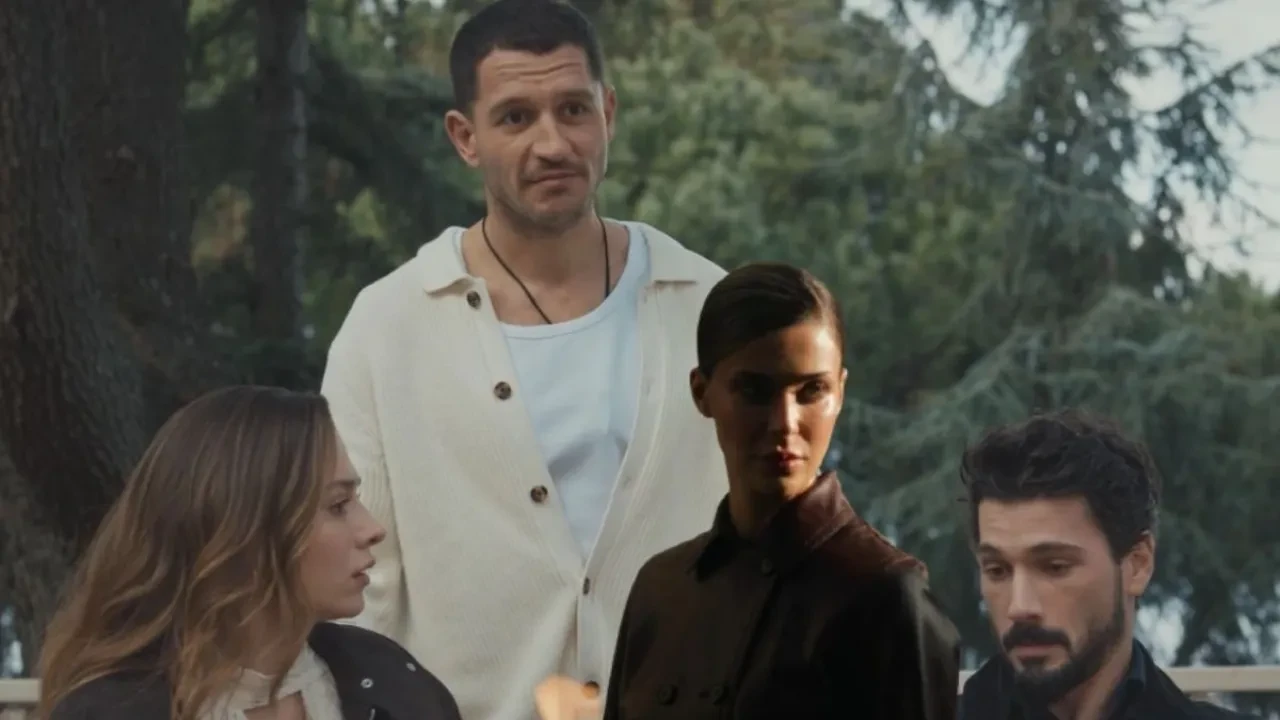 Yeraltı dizisinde kriz mi çıktı! Sümeyye Aydoğan ile Devrim Özkan arasında ipler gerildi 