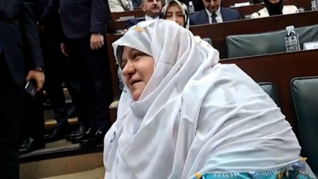 Zeynep Güneş, AK Parti Grup Toplantısı'nda! 