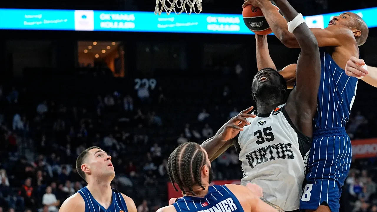 Anadolu Efes Virtus Bologna maç skoru kaç kaç? Üst üste 3. Galibiyet